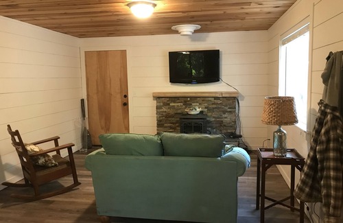 Burley House | Nature Awaits on Harstine Island!