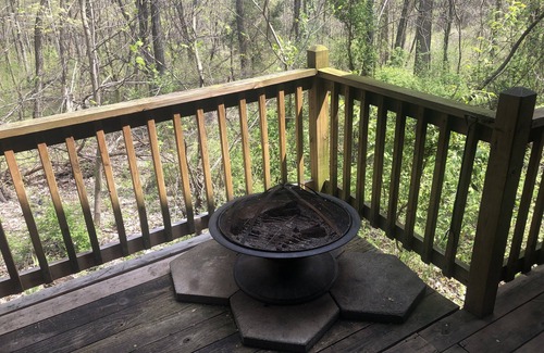 Hillsboro Cabin | Nature's Nook Cabin