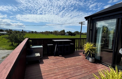 Motueka House | Natures Nest - A home away from home, for you, the kids and the pets.