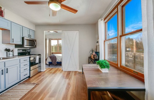Canal Fulton Apartment | Natures Retreat! Renovated with Quiet Pond Views!