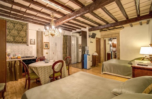 Rione VI Parione House | Navona Gallery Suites