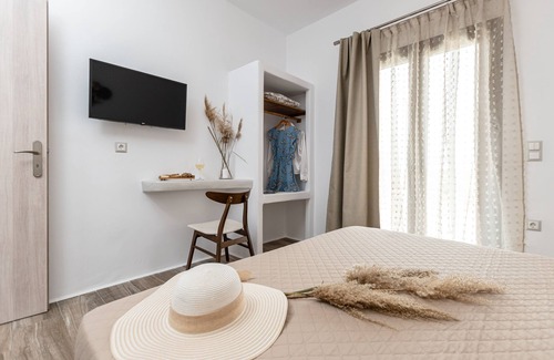 Naxos Town Hotel | Naxian Air