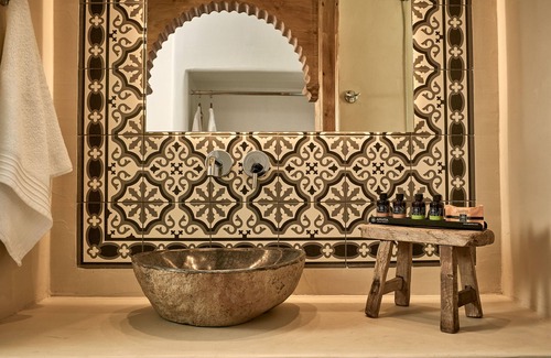 Plaka Hotel | Naxian On The Beach - Adults Only