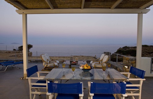 Moutsouna House | Naxos Beachfront House Thesseus
