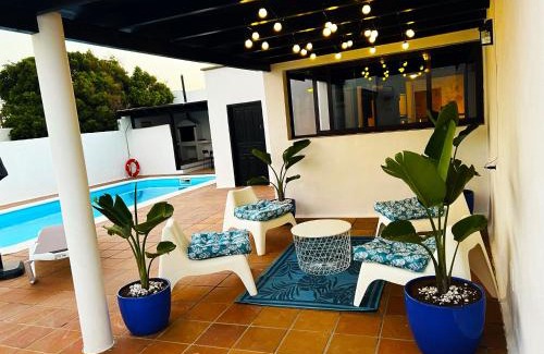 Nazaret Villa | Nazaret Villa with heated pool