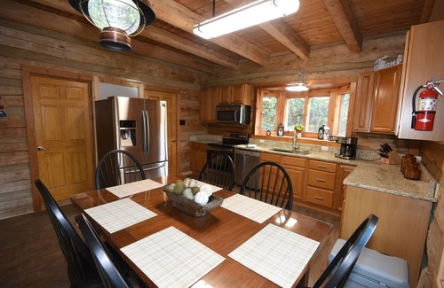 Marshall Cabin | NC cabin for rent - Sanctuary at Big Pine