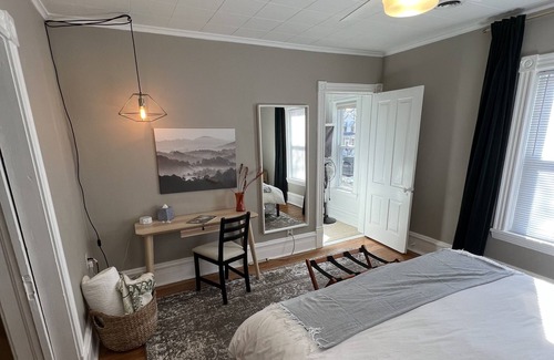 Northeast Minneapolis Arts District Apartment | NE Minneapolis Brick Beauty- Unit 2