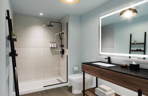 Diamond Head - Kapahulu - St. Louis Hotel | Near Diamond Head State Monument | Room w/Lanai