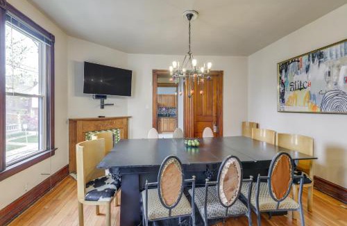 East Walnut HIlls House | Near Dtwn, Dining and Bars Spacious Cincy Home Base