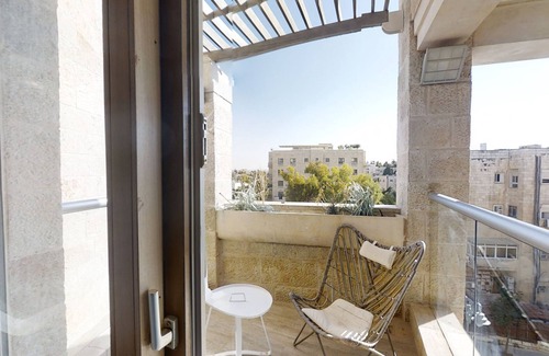 Mamilla Apartment | ♥Near KING DAVID HOTEL ♥Nice 3 bdrs with balcony ♥