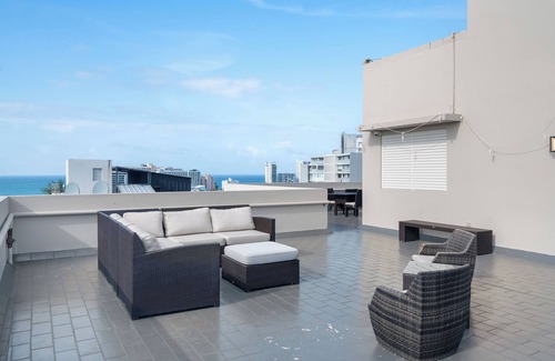 Miramar Apartment | Near La Placita | Free Breakfast | TV With Netflix