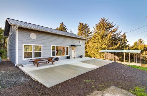 Gold Beach House | Near Ocean Home Away From Home in Gold Beach