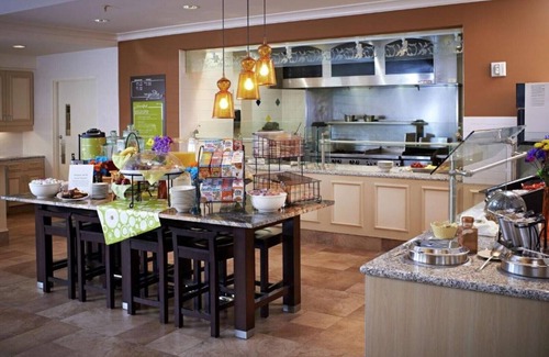 Eden Prairie House | Near offices, Canterbury Park racing