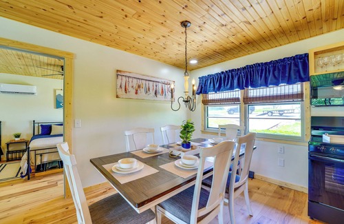 Golden House | Near Table Rock Lake: Family Home w/Deck & Views