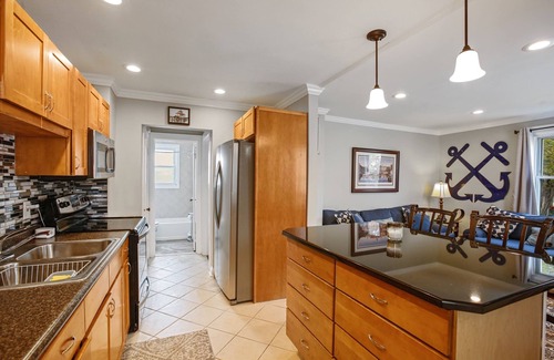 Annapolis Apartment | Neat & Clean 1 Bedroom Apartment in Quaint Eastport Neighborhood of Annapolis