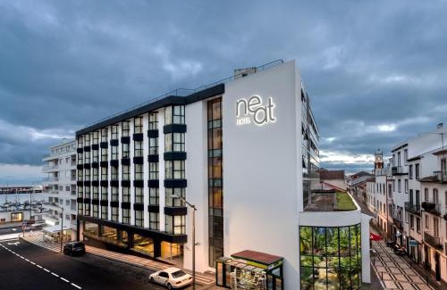 Ponta Delgada Hotel | Neat Hotel Avenida