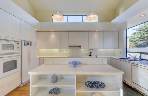 Sea Ranch House | Neel Nirvana Deck w/BBQ & Community Pool!