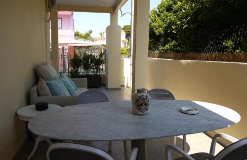 Spata-Artemida Apartment | Nelli's Home near the airport, sea and port