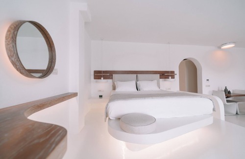 Megalochori Hotel | Nelya Suites