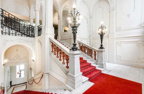 Nepszinhaz negyed Hotel | Nemzeti Hotel Budapest - MGallery Collection