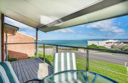 Port Elliot Apartment | Neptune - 2 4 Hutton St Port Elliot Linen Included