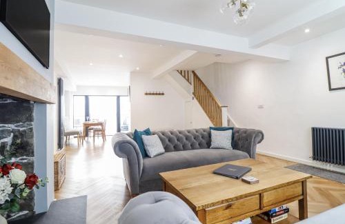 Conwy House | Neptune Cottage