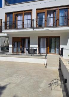 Trn Apartment | Nerina Vila