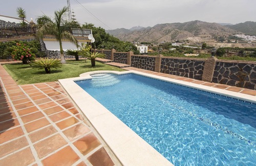 Frigiliana Villa | NERJA: VILLA WITH PRIVATE LIVING CLIMATE WITH JACUZZIS, IN NERJA (MALAGA)