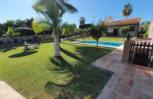 Frigiliana Villa | Nerja: VILLA WITH PRIVATE SWIMMING POOL AND GARDENS