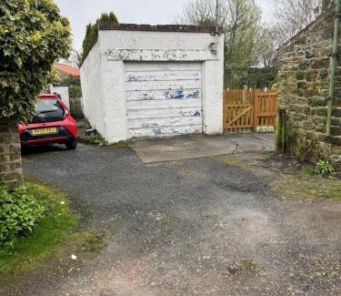 Hawsker House | Ness Cottage