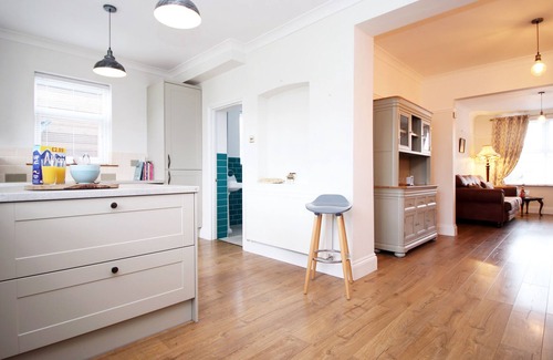 Newport House | Nessas Nook by Tŷ SA - Newport