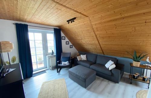 Neßmersiel Apartment | Nessmersiel, Ferienwohnung mit Balkon in Deichnähe, Wallbox, renoviert