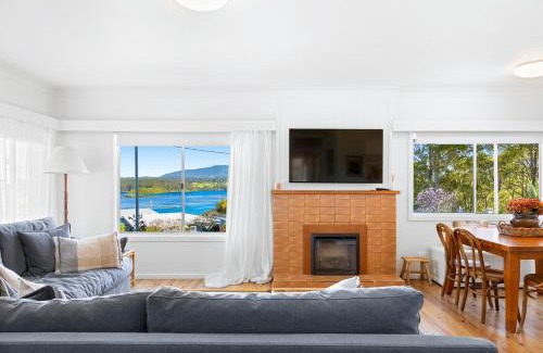 North Narooma House | Nestle In Narooma - 10 Hillcrest Ave North Narooma