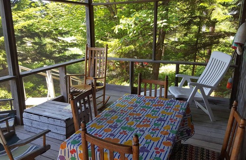 Friendship Cottage | Nestled in the Trees with Ocean Views