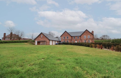 Cheshire West and Chester Cottage | Nettleford Exhale