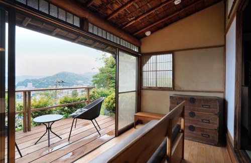 Atami Villa | new! 熱海桃山邸 Atami terrace villa 〜Sauna & Onsen 〜