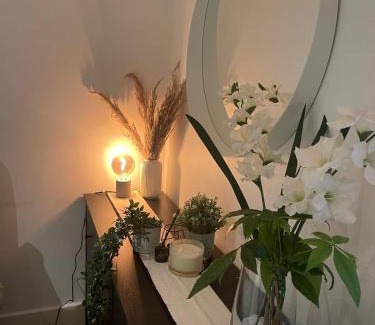 Fairfield Apartment | New 1 Bed Apartment 12 mins to Central London and Gatwick Airport