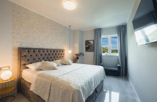 Moca Apartment | New -150m2 Penthouse With Shared Pool - Villa Smaragd