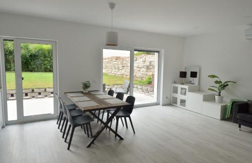 Budaors Apartment | New 2 Bedroom Condo In The Center