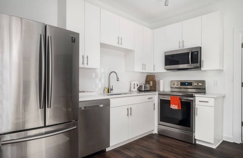 Old Fourth Ward Condo | New 2B2B Private Balcony 542Blvd104