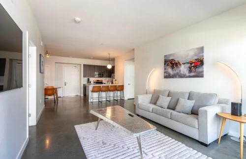 West Hollywood Apartment | New 2BR Luxury Apartment WeHo