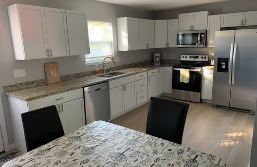 Elizabethtown House | New 3-bedroom stylish house centrally located in Elizabethtown.