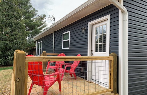 Elizabethtown House | New 3-bedroom stylish house centrally located in Elizabethtown.