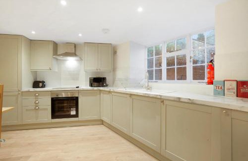 Alston House | NEW! 3BR in Salvin Cottage