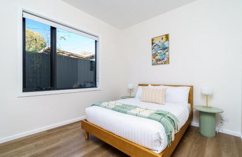 Ainslie House | New 4 bedroom city home with Tesla charger - Hosted by CanStay