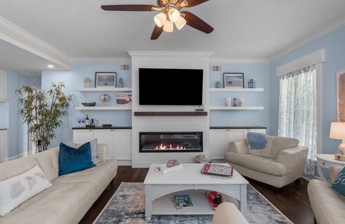 Hobe Sound House | NEW! 50% discount Jan. monthly rental. Close to Beach, Golfing, Shopping, Dining