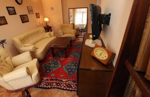 Old Town Apartment | New Age Apartment Markale