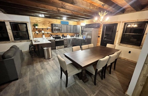 Hallsville Cabin | New Amish built cabin opening up March 14, 2025 near Hocking Hills/Tar Hollow St.Forest