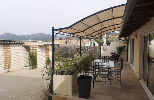 Caromb Apartment | New apartment, self-contained 2 Adults AB 2060544