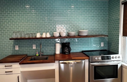 Wildwood Condo | New Boutique Hotel/Condo 1.5 blocks from the beach & boardwalk #7
